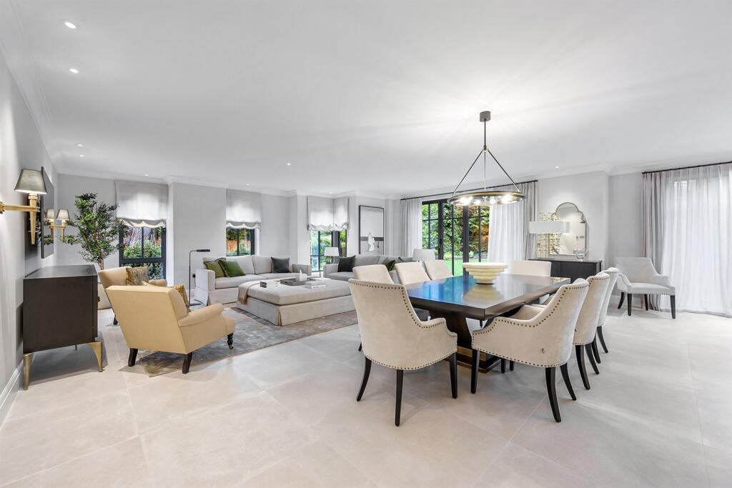 5 bedroom detached house for sale in Bankhall Lane, Hale, Altrincham, WA15